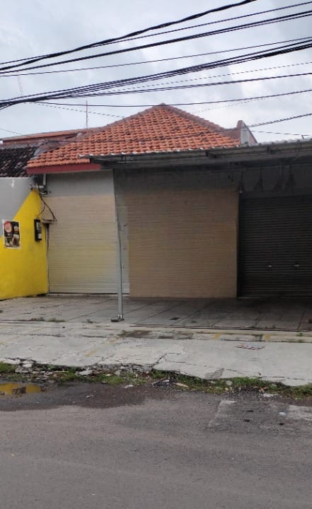 Dijual/Disewakan Rumah di Ngagel Jaya Tengah Surabaya Timur Kenyamanan Maksimal - Image 1