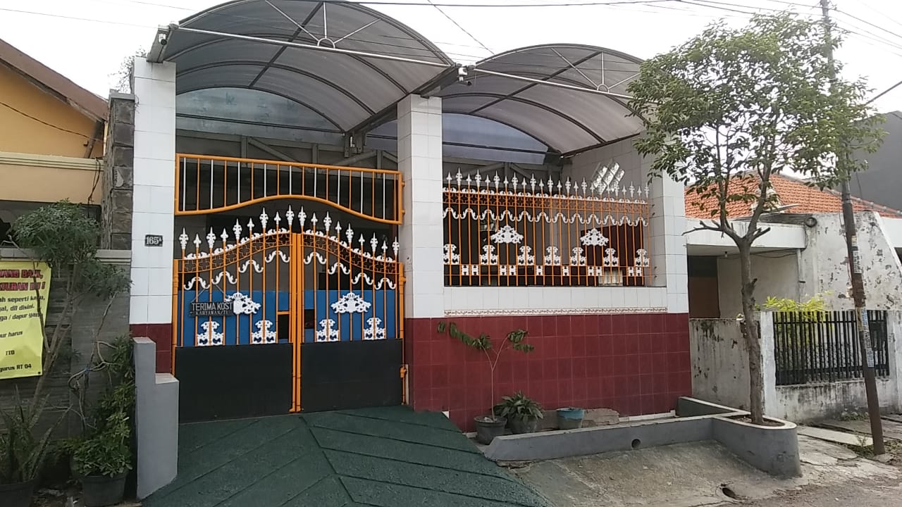 Dijual Rumah Luas 2 Lantai di Petemon Surabaya Barat - Image 1