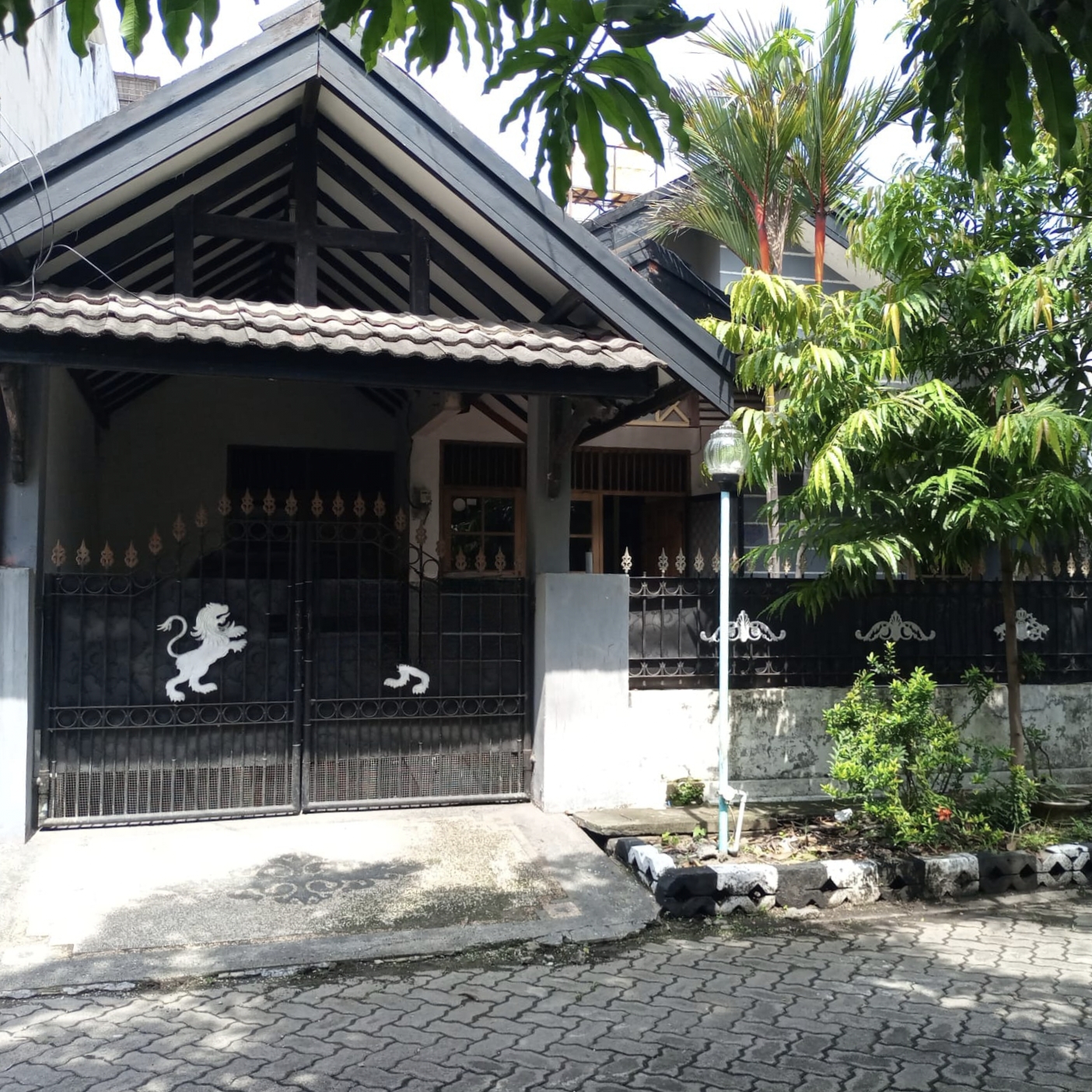 Dijual Rumah Dengan Lingkungan Nyaman di Wisma Permai Sidoarjo - Image 1