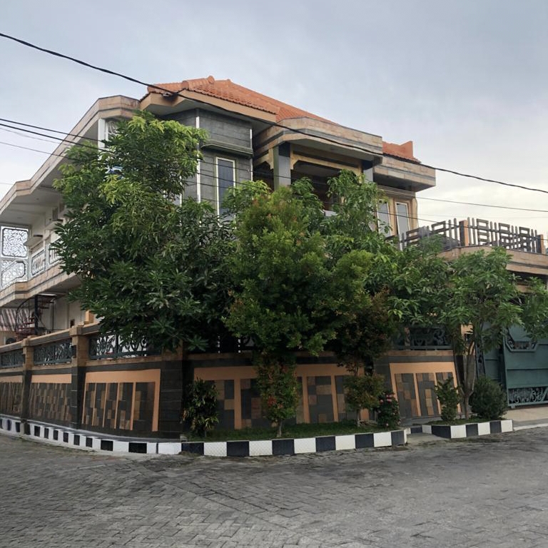 Dijual Rumah Hook Kondisi Bagus di Pondok Maritim Indah Surabaya Barat - Image 1