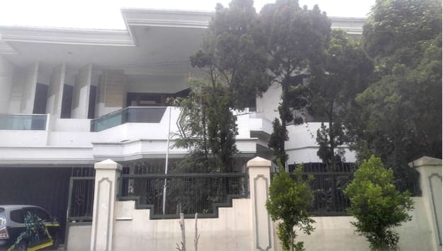 Dijual Rumah Langka Lokasi Strategis di Surabaya Timur - Image 1