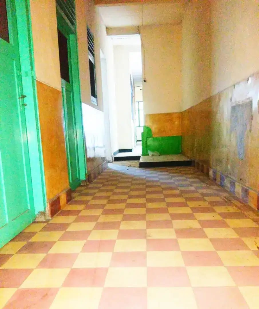 Dijual/Disewakan Ruko Luas Pilihan Tepat Untuk Usaha di Surabaya Pusat - Thumbnail 3