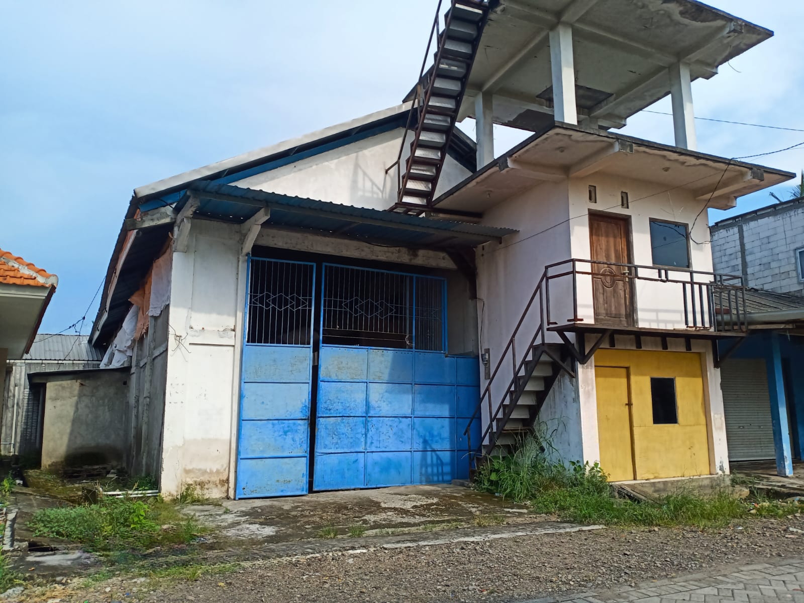 Dijual Gudang Lokasi Randegansari Gresik - Image 1