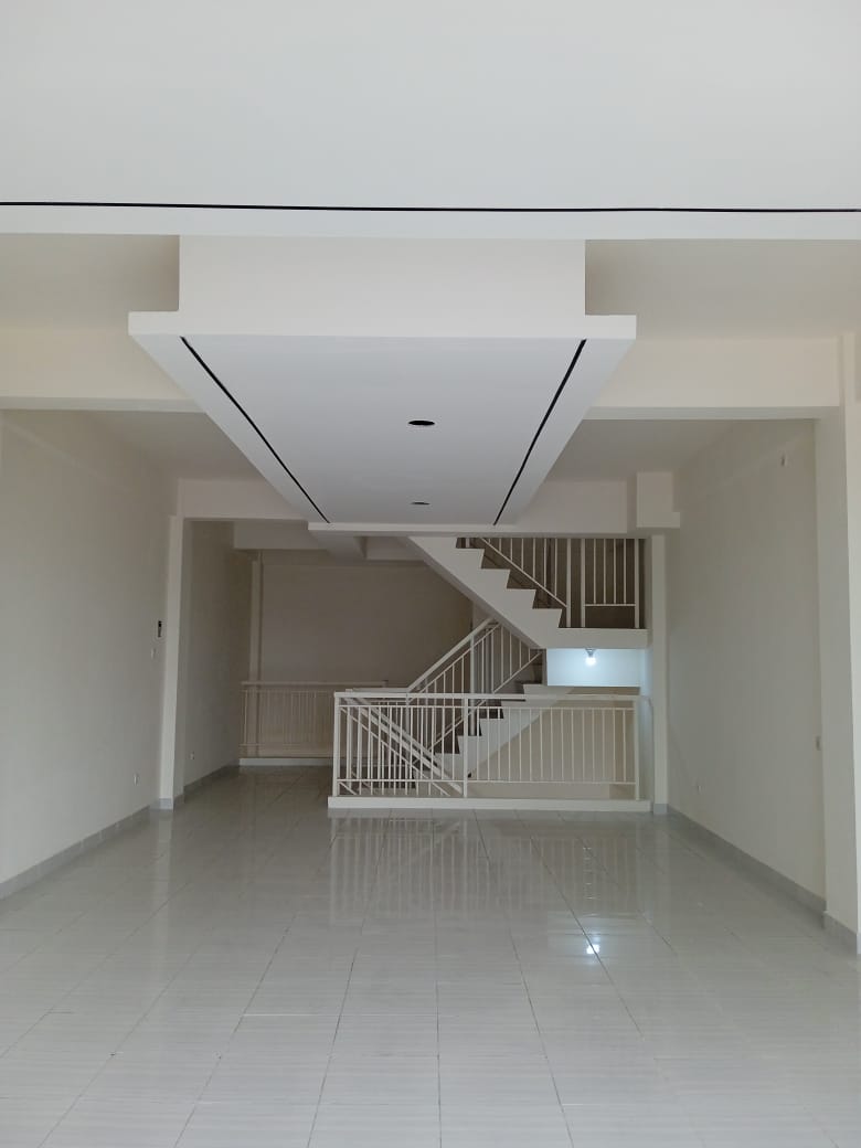 Disewakan Ruko Lokasi Strategis di CBD Surabaya Barat - Thumbnail 3