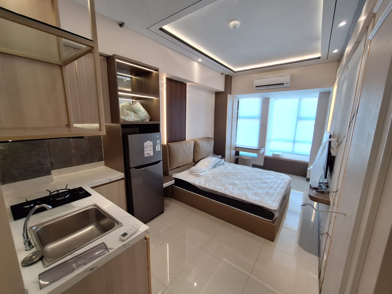 Disewakan Apartemen Benson Full Furnished di Surabaya Barat - Image 1
