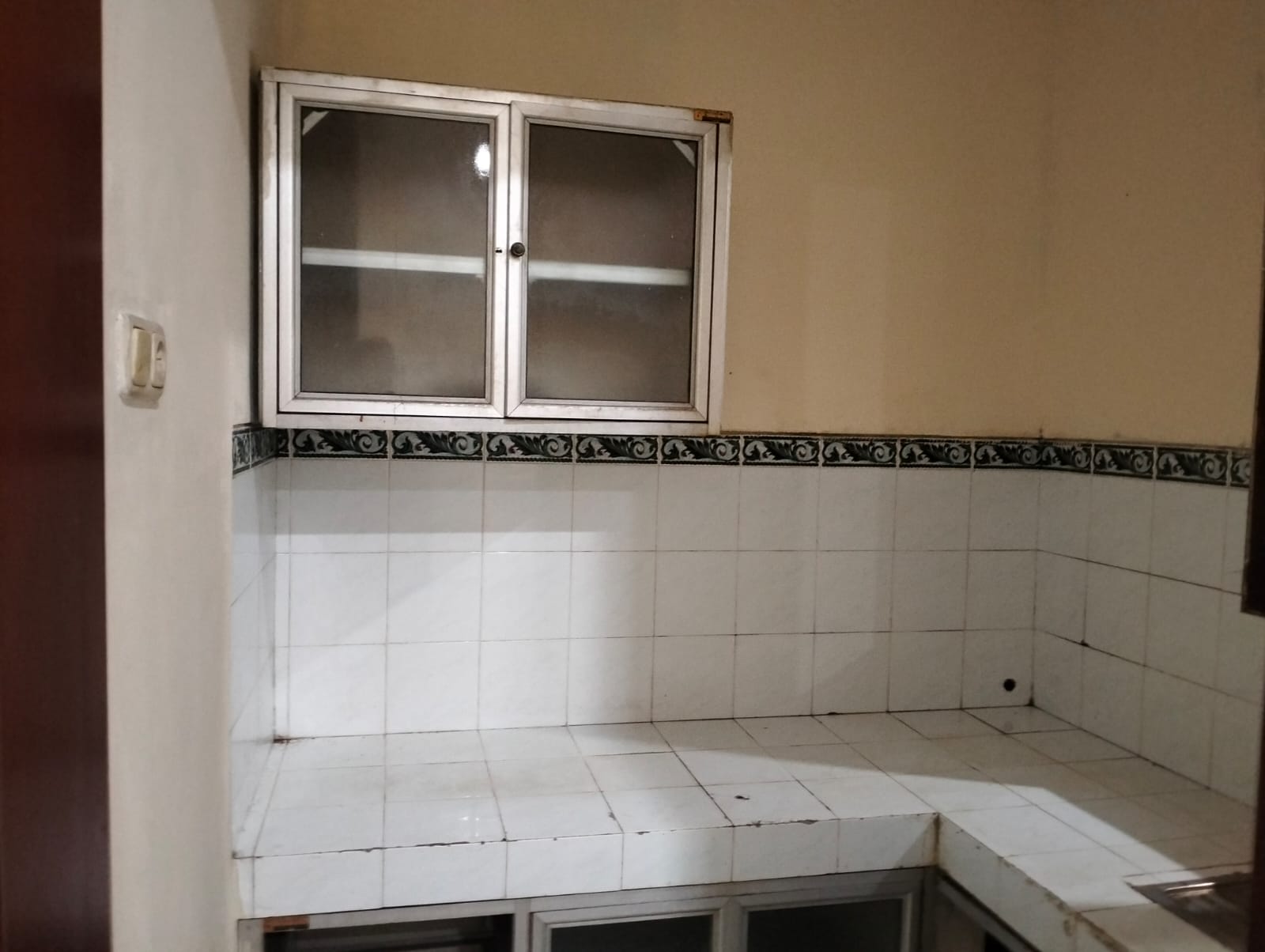 Disewakan Rumah Mewah Villa Bukit Mas 2 Lantai Murah Strategis Di Surabaya Barat - Thumbnail 3