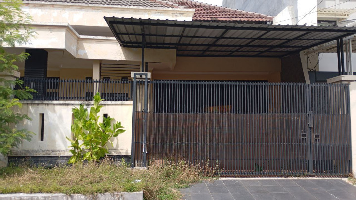 Dijual Rumah Lokasi Strategis di Rungkut Asri Surabaya Timur - Image 1