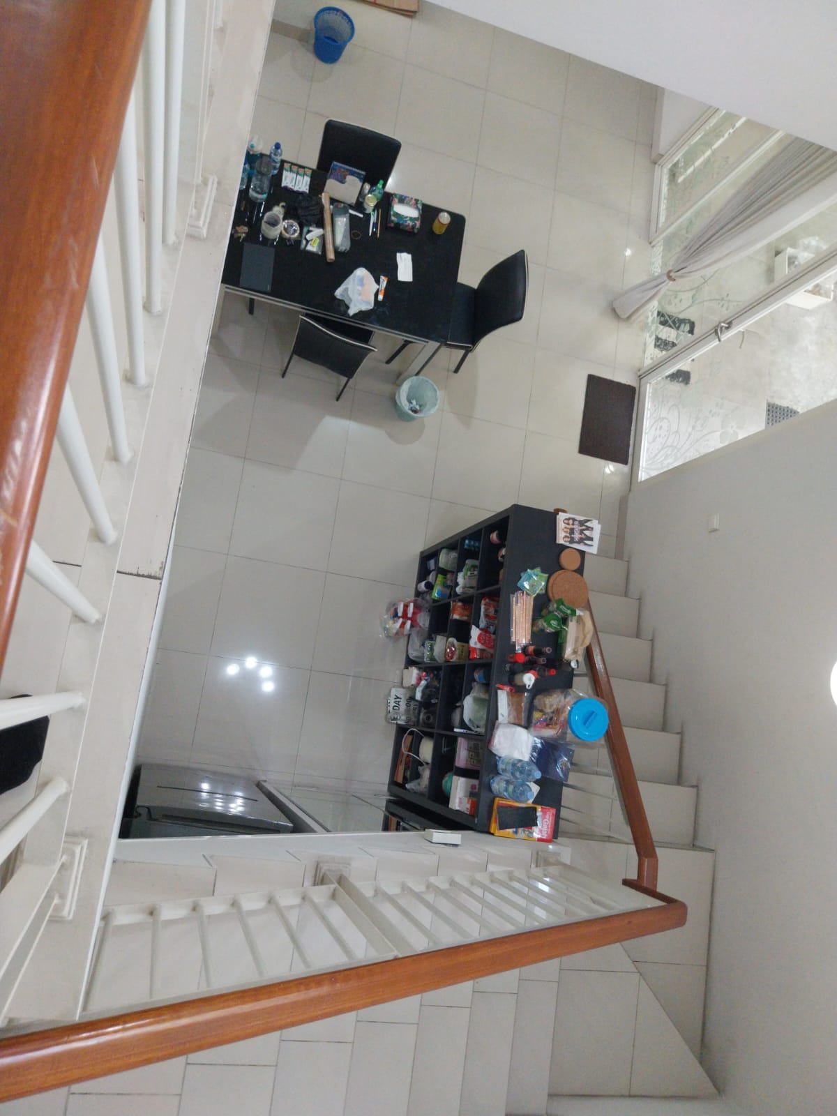 Disewakan Rumah The Mansion Pakuwon Indah Surabaya Barat - Thumbnail 3