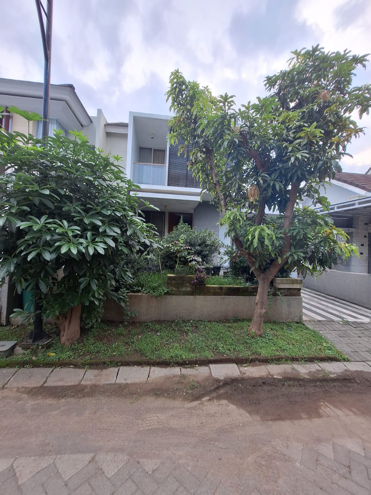 Dijual Cepat Rumah Mewah Strategis di Citra Indah Ciwalk Sidoarjo - Image 1