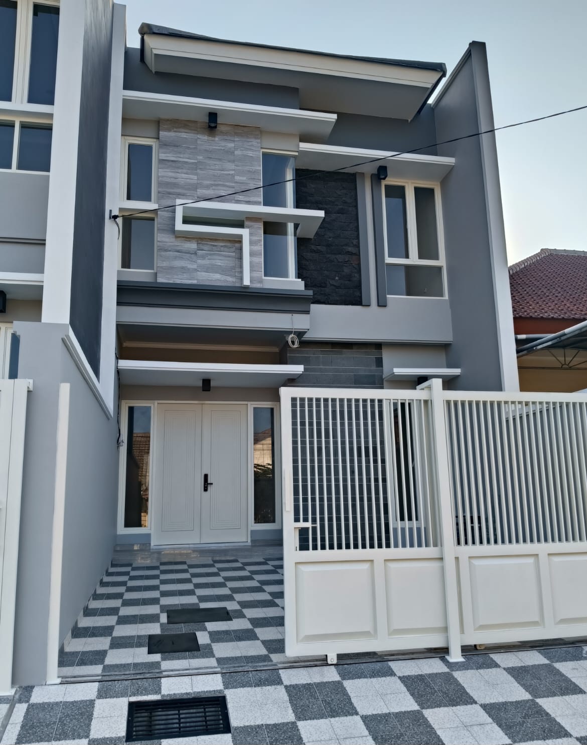 Dijual Rumah Baru Minimalis Nginden Intan Timur Surabaya Barat - Image 1