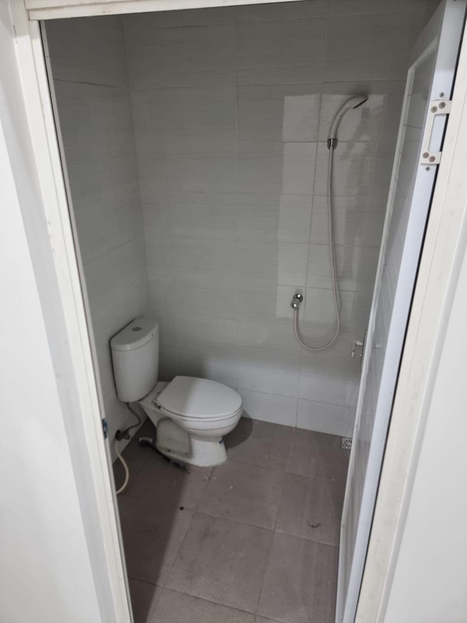 Disewakan Gudang Double Gate Murah Strategis Siap Pakai Suri Mulia Margomulyo Surabaya Barat - Thumbnail 3