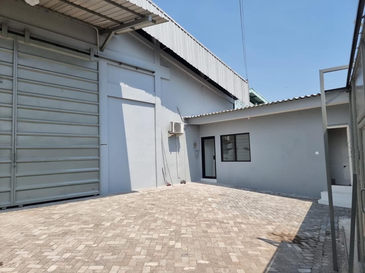 Disewakan Gudang Double Gate Murah Strategis Siap Pakai Suri Mulia Margomulyo Surabaya Barat - Thumbnail 4