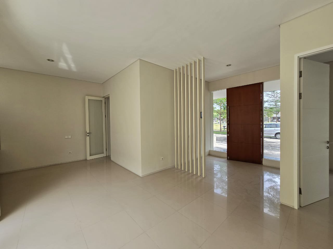 Dijual Rumah Cantik Northwest Park Citraland Utara Surabaya Barat - Thumbnail 4