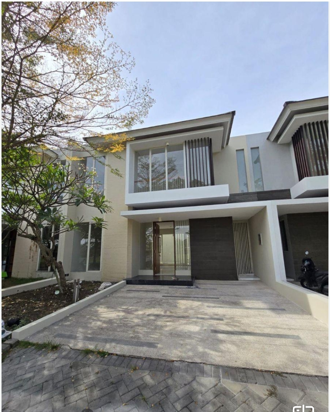 Dijual Rumah Cantik Northwest Park Citraland Utara Surabaya Barat - Image 1