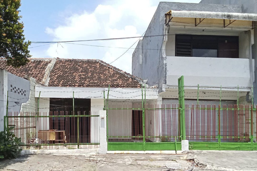 Disewakan Rumah Siap Huni Strategis Daerah Perak Surabaya Utara - Image 1