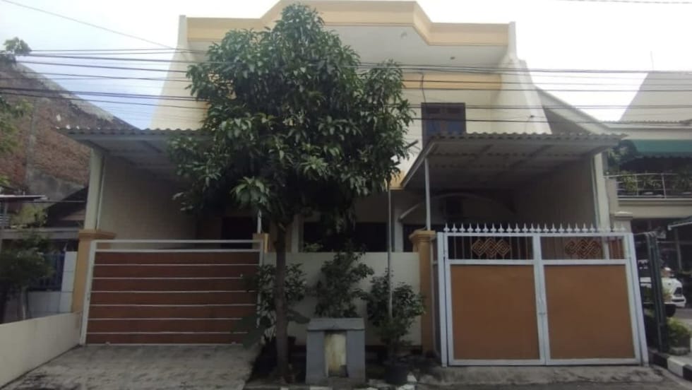 Dijual Cepat Rumah Lokasi Strategis di Dukuh Kupang Surabaya Barat - Image 1