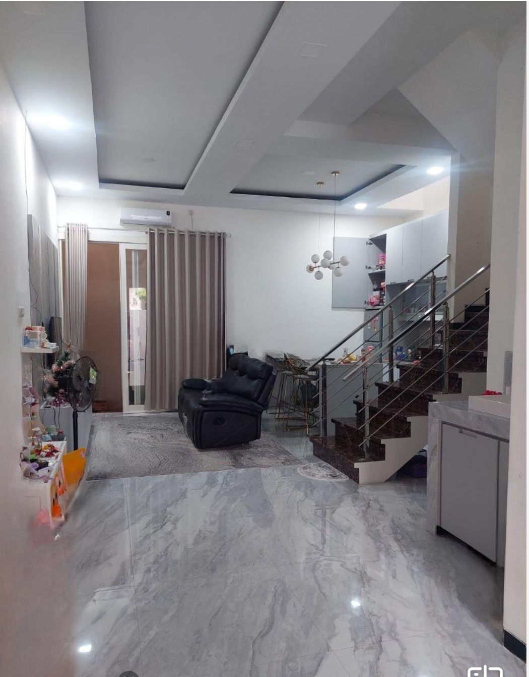 Dijual Rumah Modern dan Elegan di Mulyosari Prima Utara Surabaya - Thumbnail 2