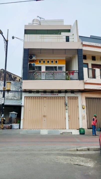 Dijual Ruko Dekat Fasilitas Umum di Surabaya Utara - Image 1