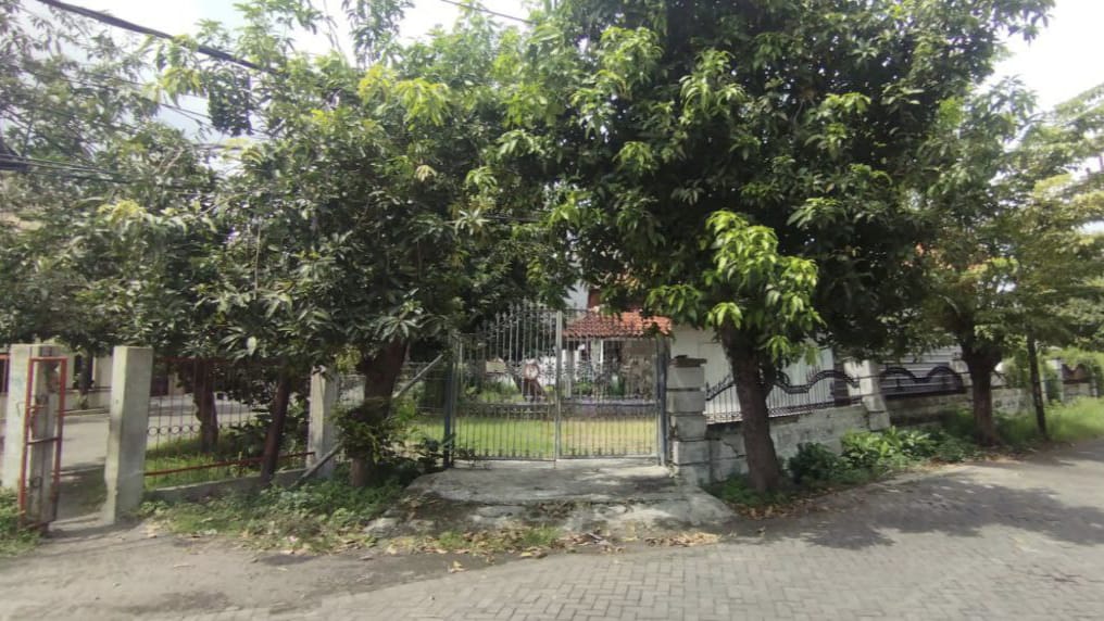 Dijual Rumah Hitung Tanah Lokasi Prapen Indah Surabaya Timur - Image 1
