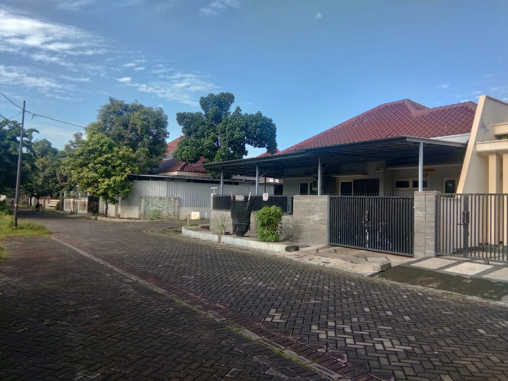 Dijual Rumah Strategis Lokasi Surabaya Timur - Image 1