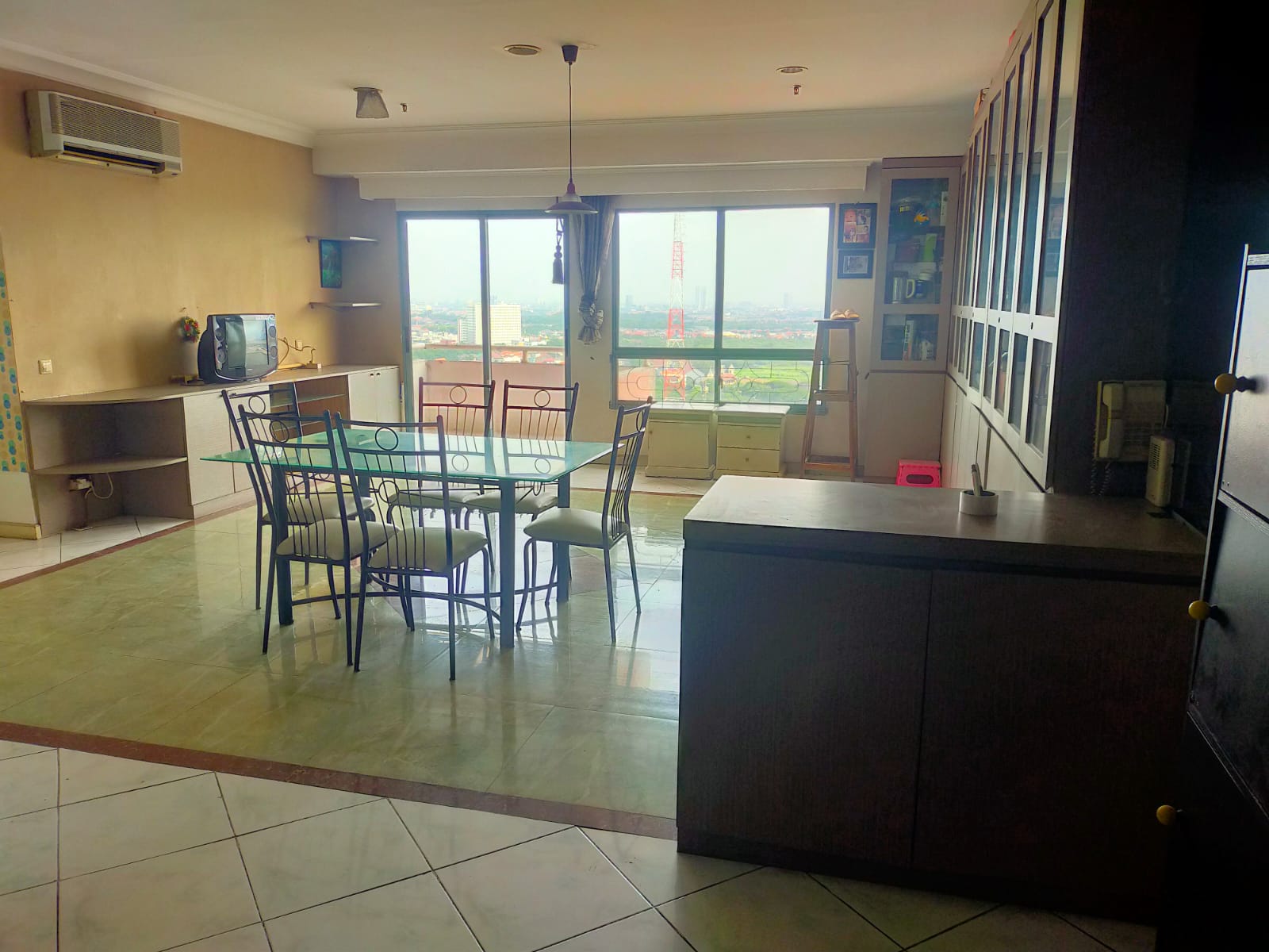 Dijual Apartemen Full Furnish Surabaya Barat Apartement Beverly - Image 1