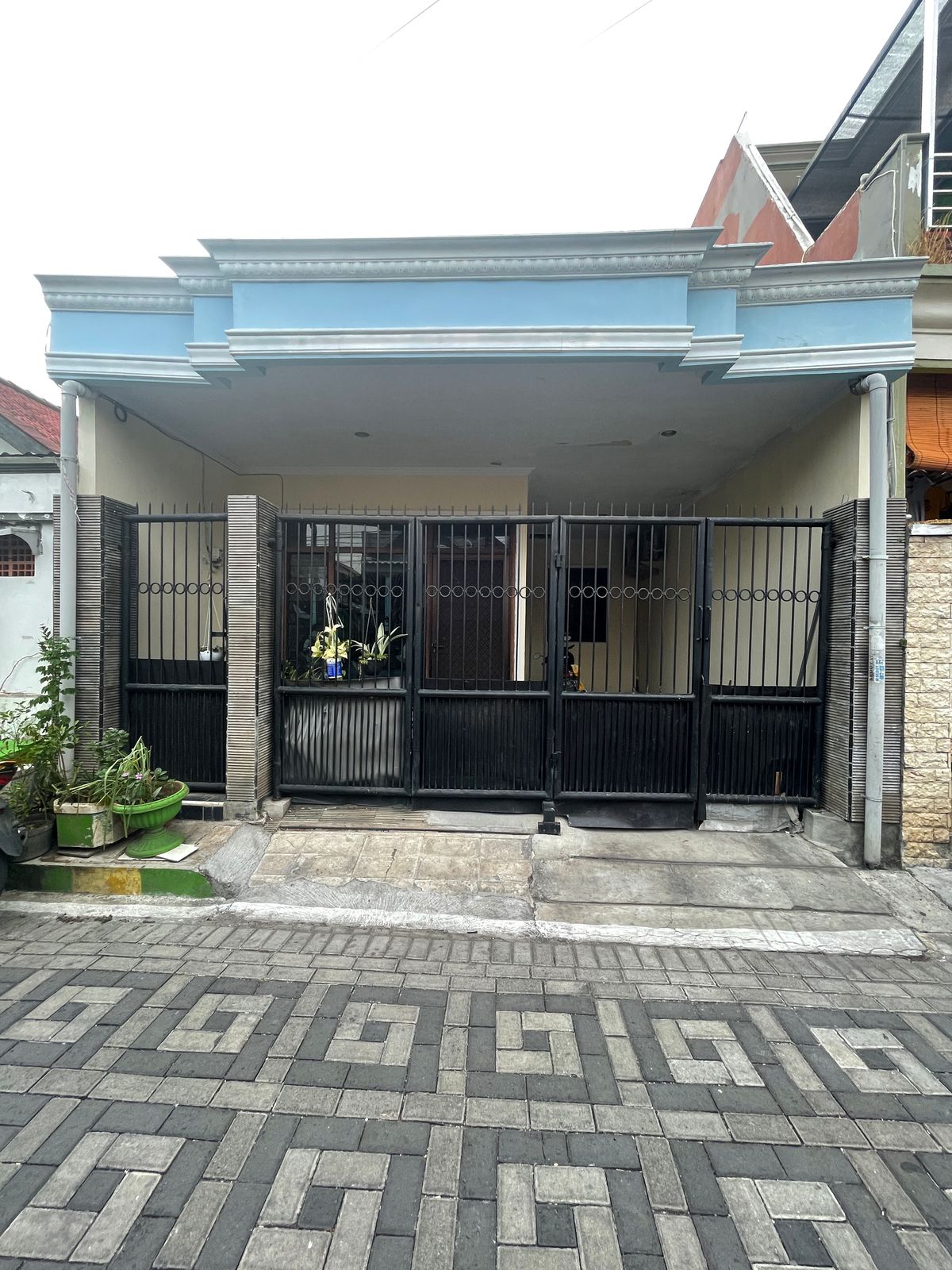Dijual Cepat Rumah Lokasi Simo Magerejo Surabaya Barat - Image 1