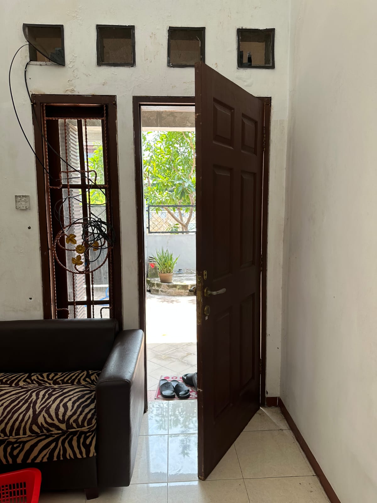 Dijual Rumah Ideal di Puri Surya Jaya Sidoarjo - Thumbnail 2