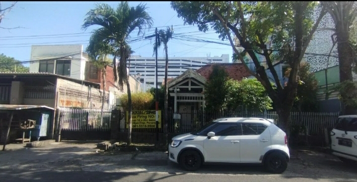 Dijual Rumah dan Paviliun Siap Huni di Kaca Piring Pusat Kota Surabaya - Image 1