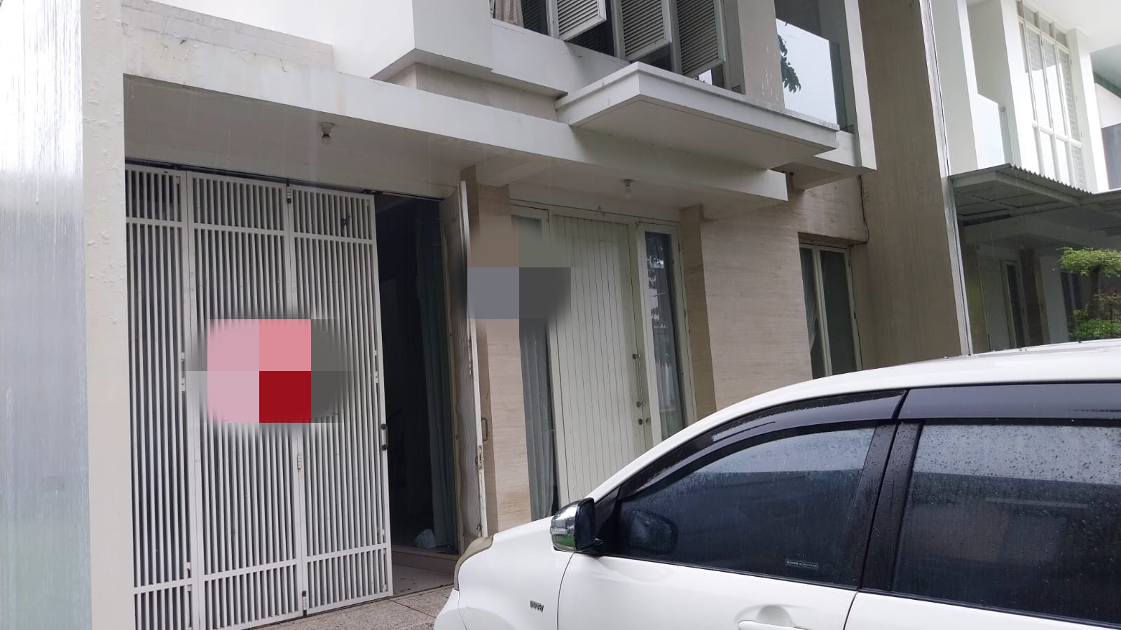 Disewakan Rumah Pakuwon Indah Surabaya Barat - Thumbnail 4