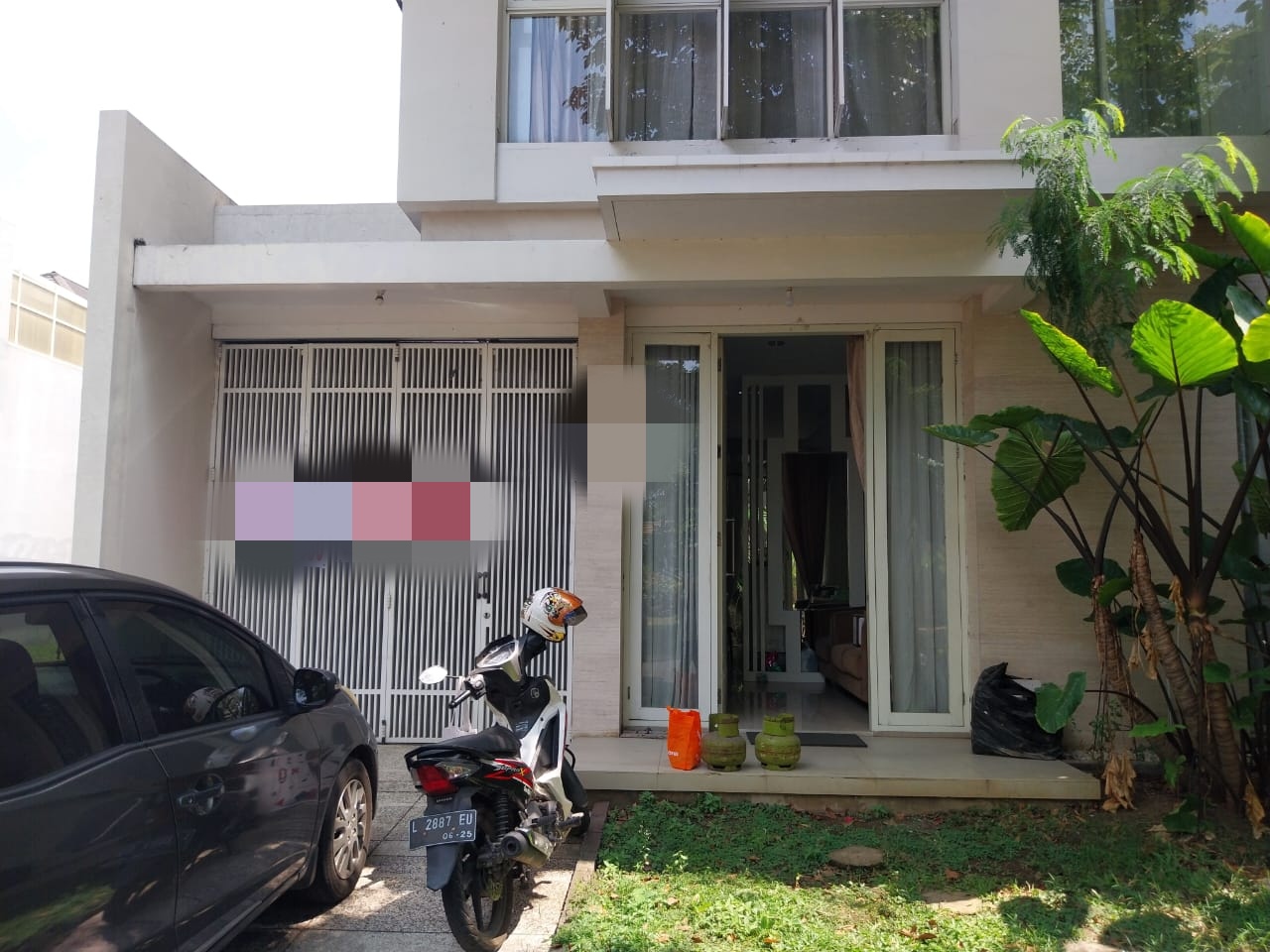 Disewakan Rumah Pakuwon Indah Surabaya Barat - Thumbnail 3