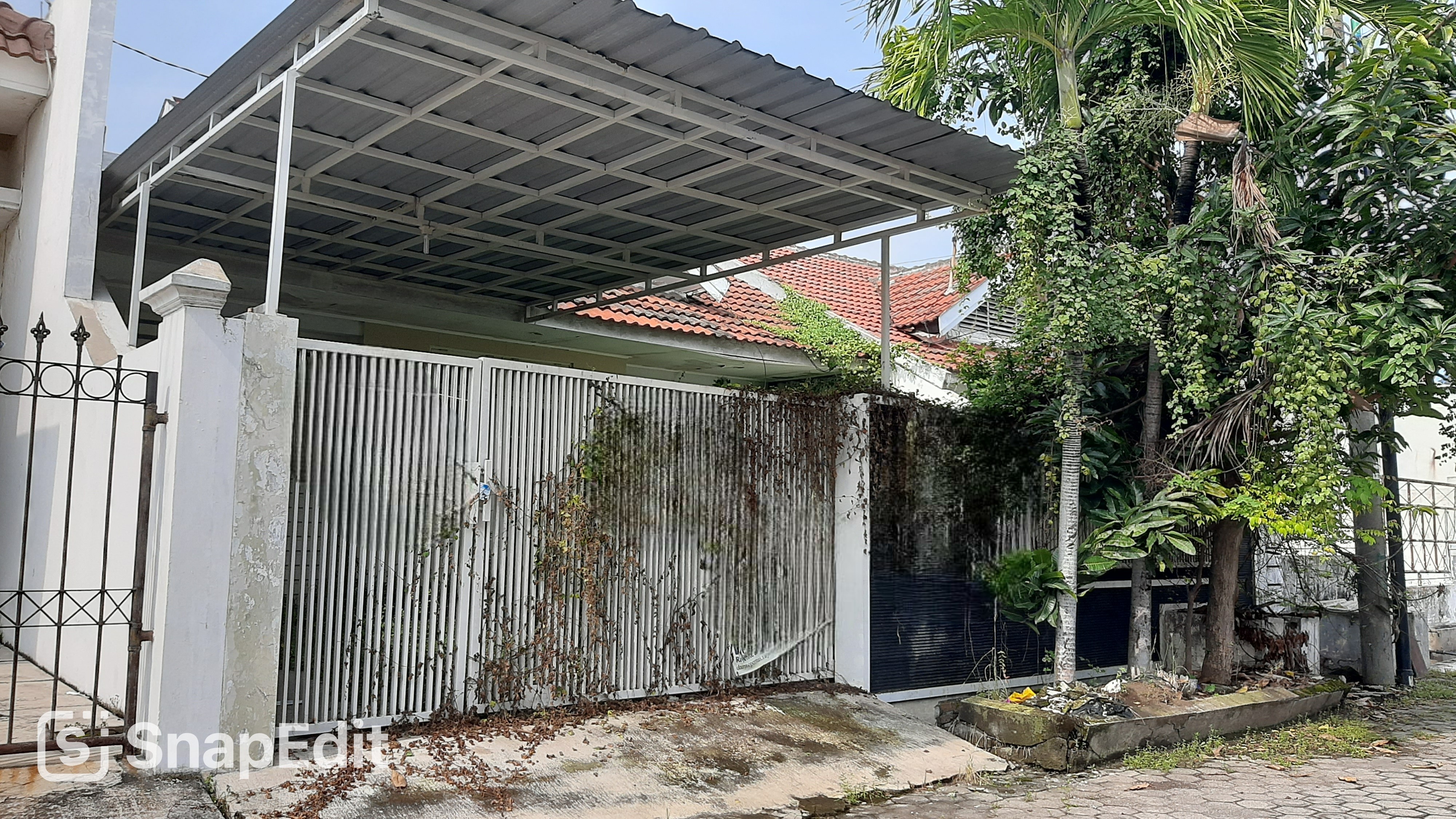 Dijual/Disewakan Rumah di Taman Pondok Indah Wiyung Surabaya Barat - Image 1