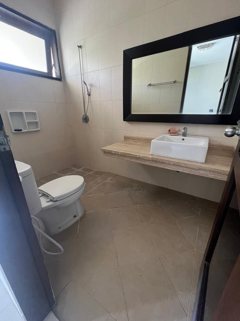 Dijual Rumah Minimalis di Taman Puspa Raya Citraland Surabaya Barat - Image 1