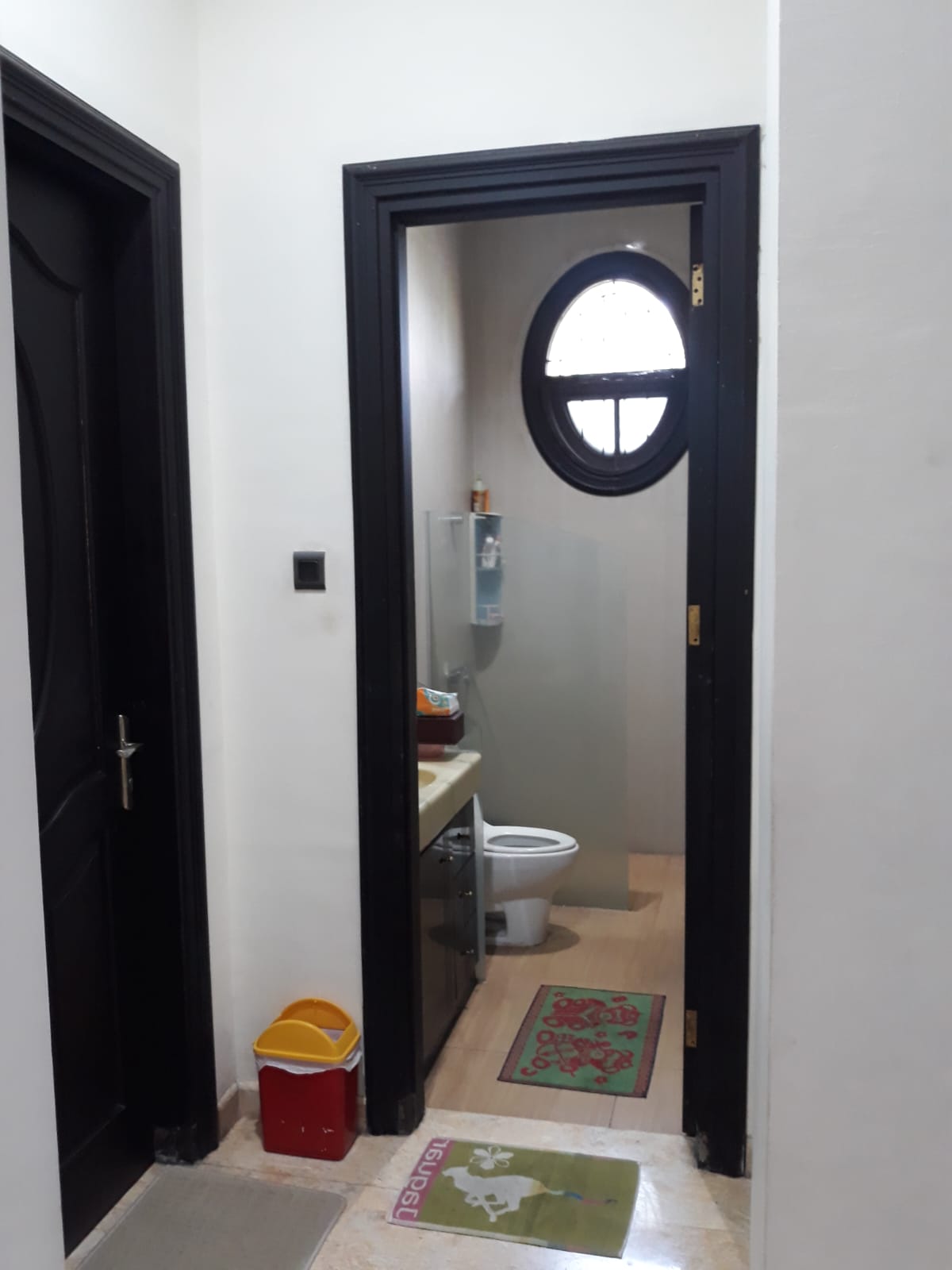 Dijual Rumah Mewah Lokasi Premium di Graha Family Surabaya Barat - Thumbnail 4