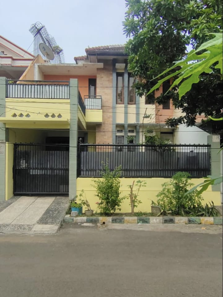 Dijual Rumah Lokasi Strategis di Raya Tengger Kandangan Surabaya Barat - Image 1