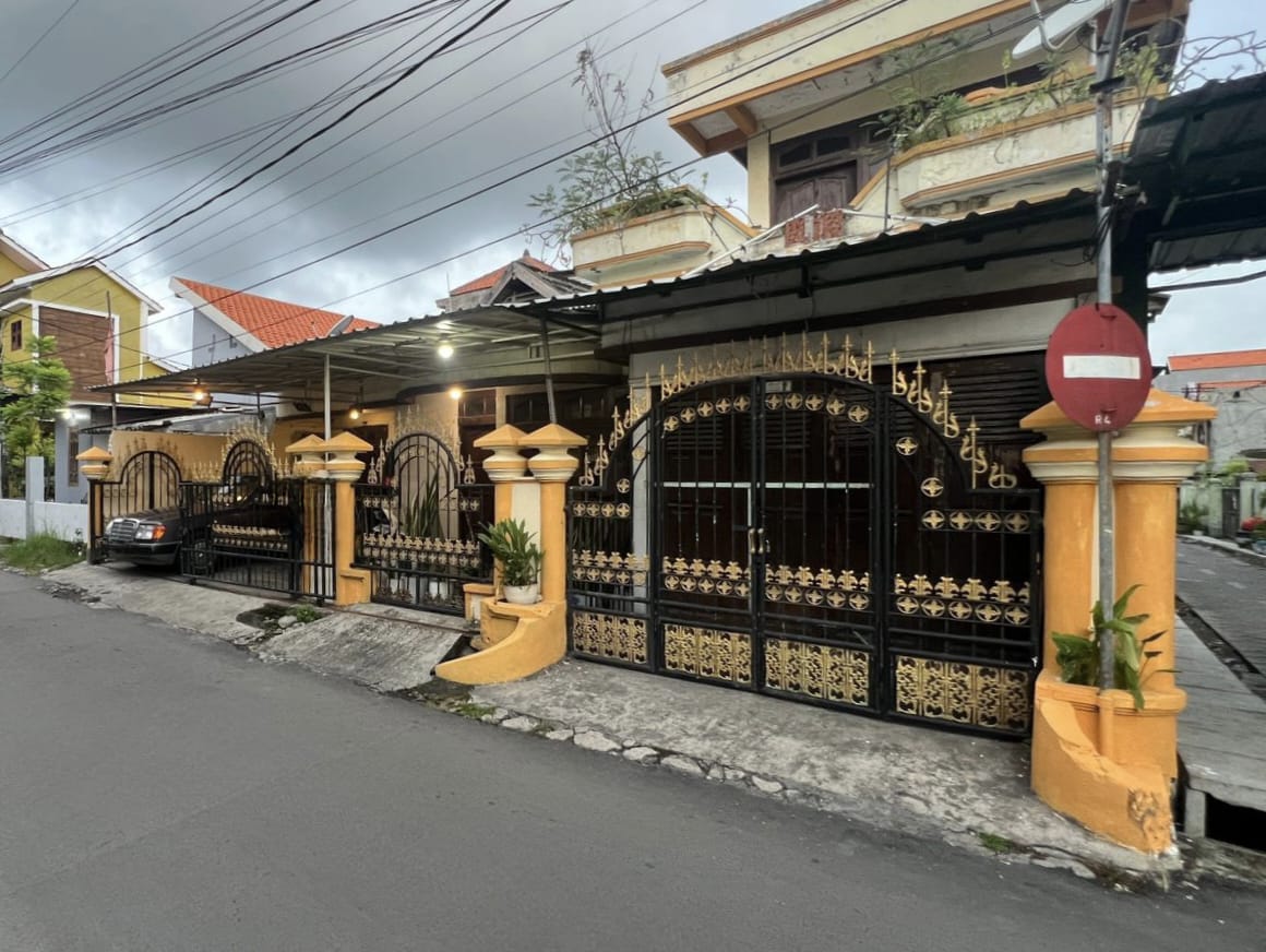 Dijual Rumah Usaha Area Strategis di Manukan Mukti Surabaya Barat - Image 1