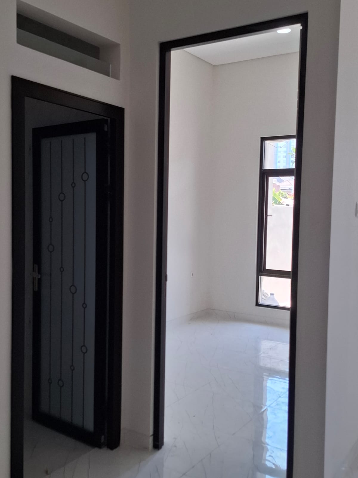 Dijual Rumah Baru di Tenggilis Mejoyo Selatan Surabaya Timur - Thumbnail 2