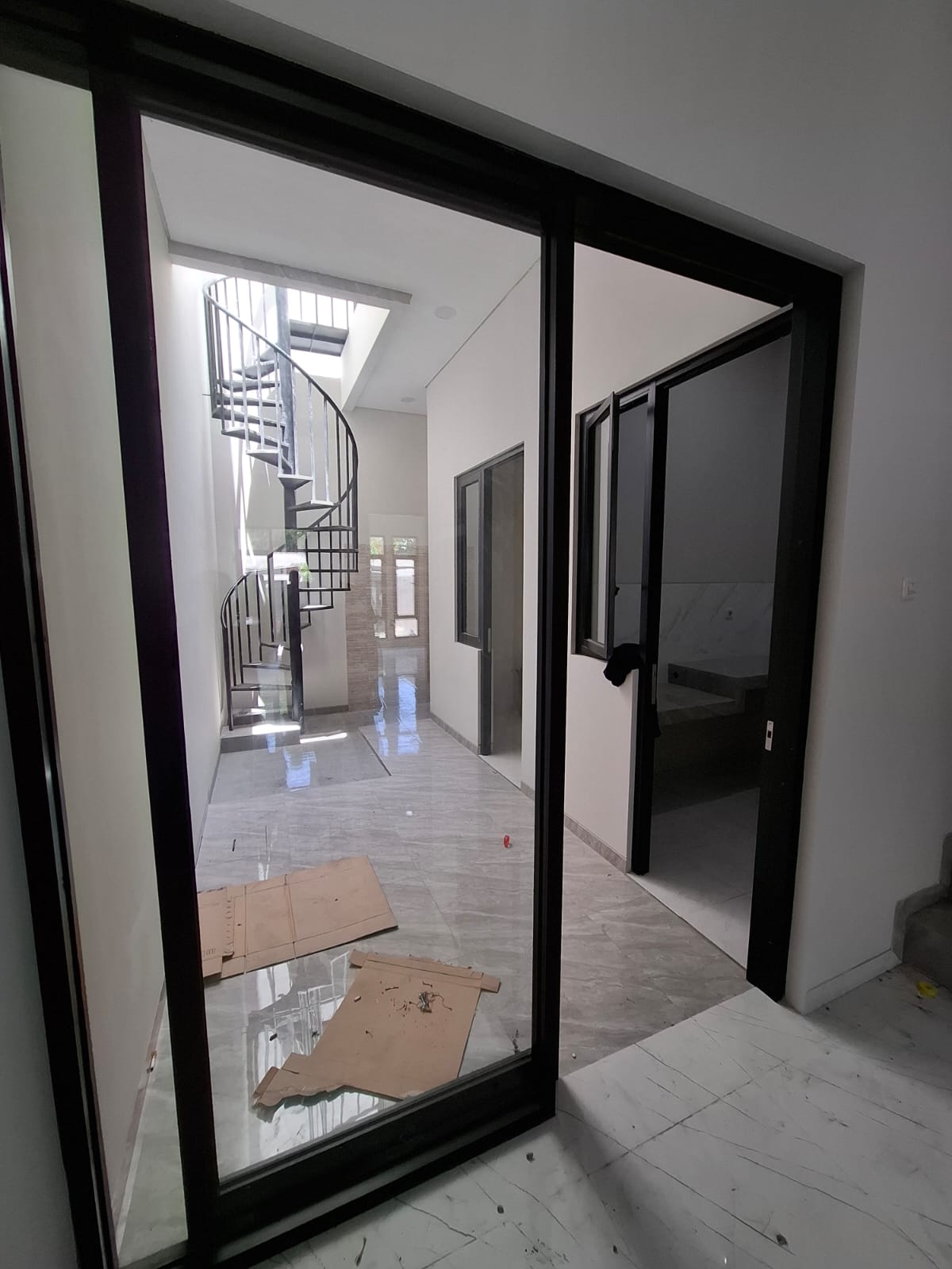Dijual Rumah Baru di Tenggilis Mejoyo Selatan Surabaya Timur - Thumbnail 3