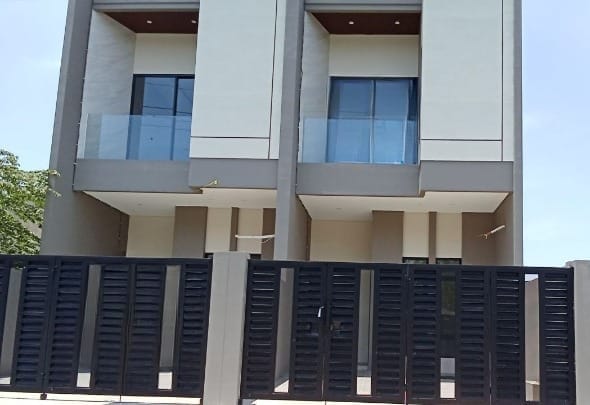 Dijual Rumah Baru di Tenggilis Mejoyo Selatan Surabaya Timur - Image 1
