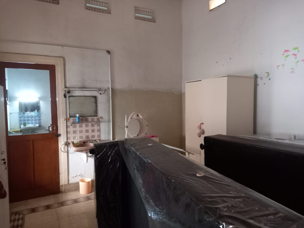 Disewakan Rumah Strategis di Pusat Kota Surabaya - Thumbnail 3