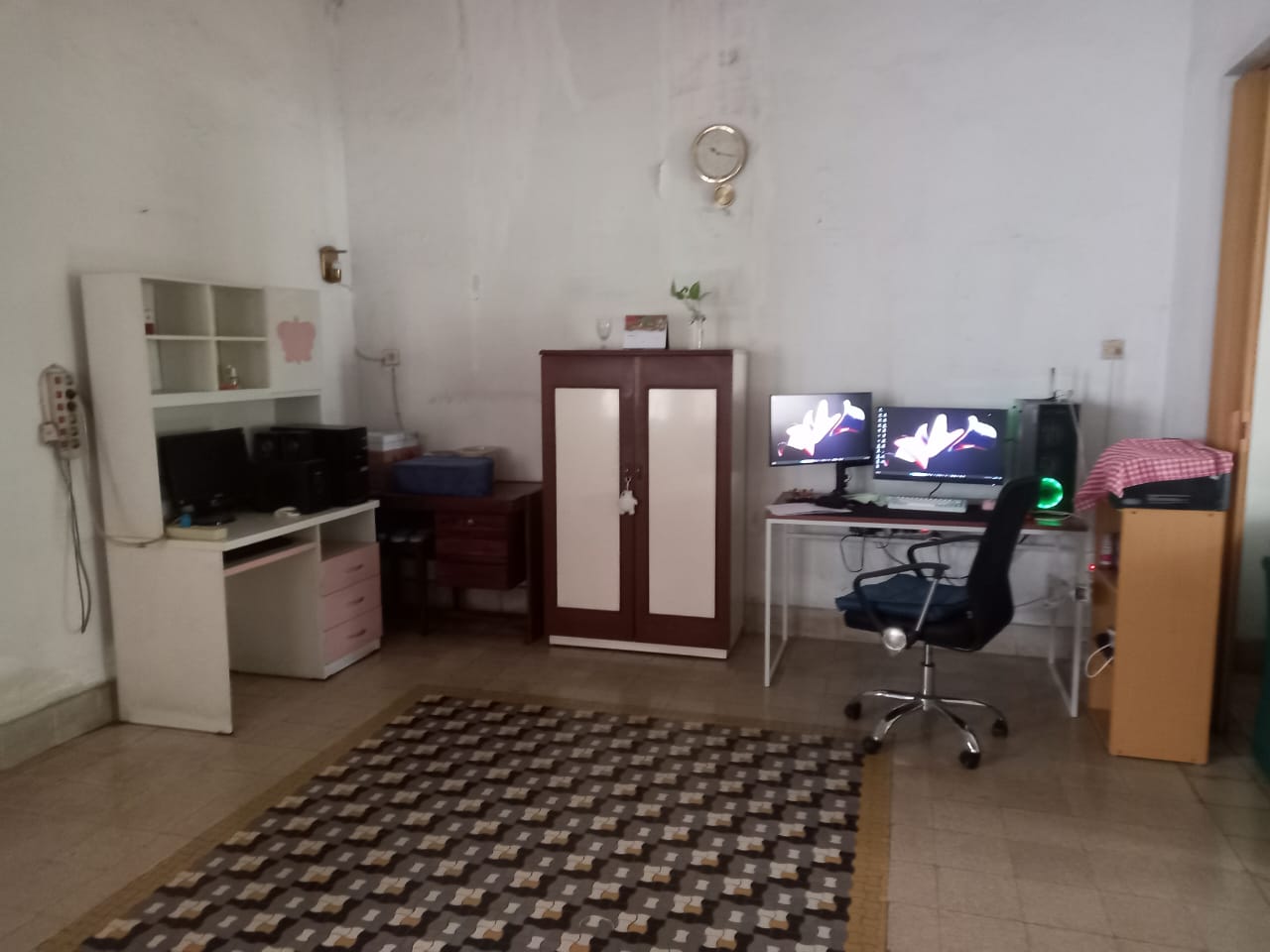 Disewakan Rumah Strategis di Pusat Kota Surabaya - Thumbnail 2