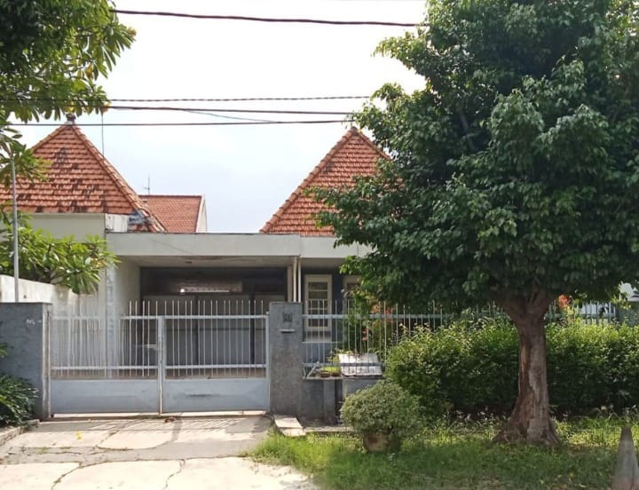 Disewakan Rumah Strategis di Pusat Kota Surabaya - Image 1