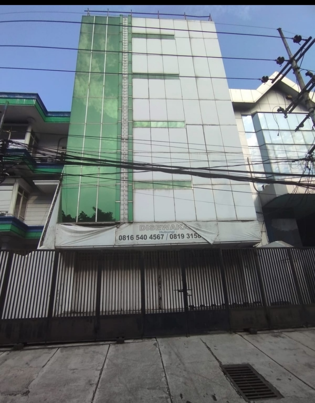 Dijual/Disewakan Ruko Strategis 5 Lantai di Perak Barat Surabaya Utara - Image 1