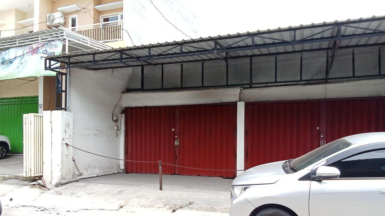Disewakan Ruko Lokasi Strategis dan Ramai di Manukan Krajan Surabaya Barat - Image 1