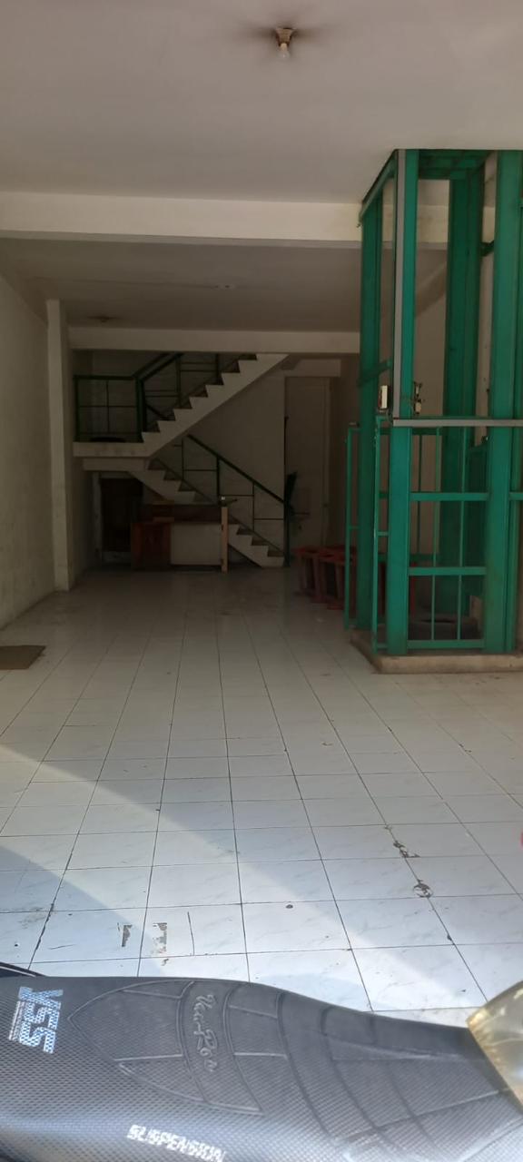 Ruko Disewakan Lokasi Strategis Pengampon Surabaya Utara - Thumbnail 4