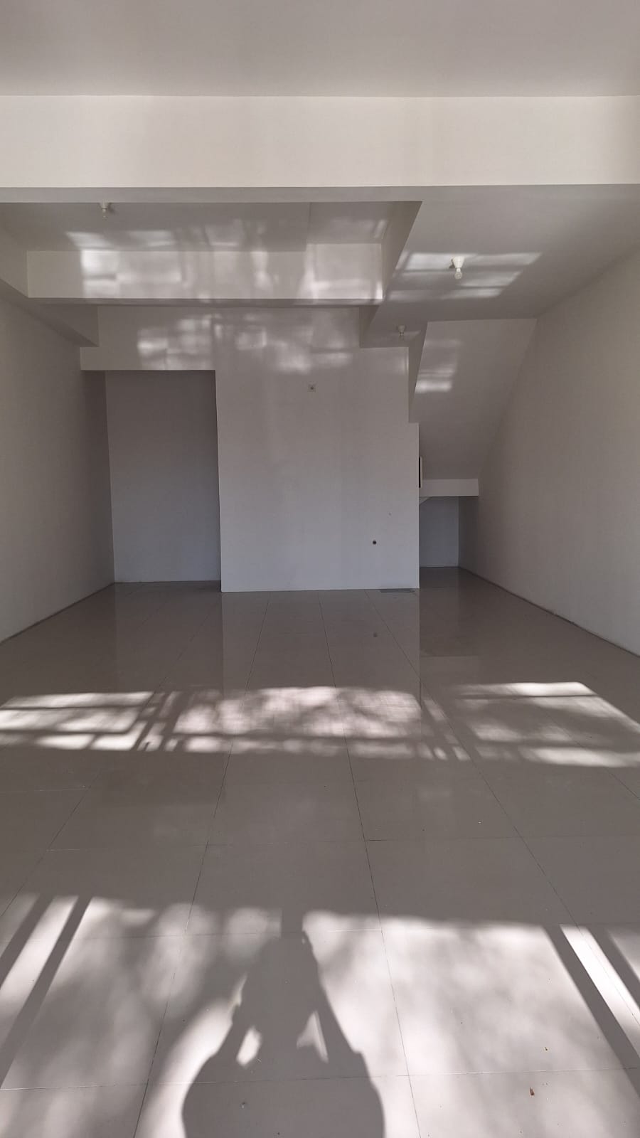 Ruko Dijual/Disewakan Murah &amp; Strategis Graha Natura Surabaya Barat - Thumbnail 2