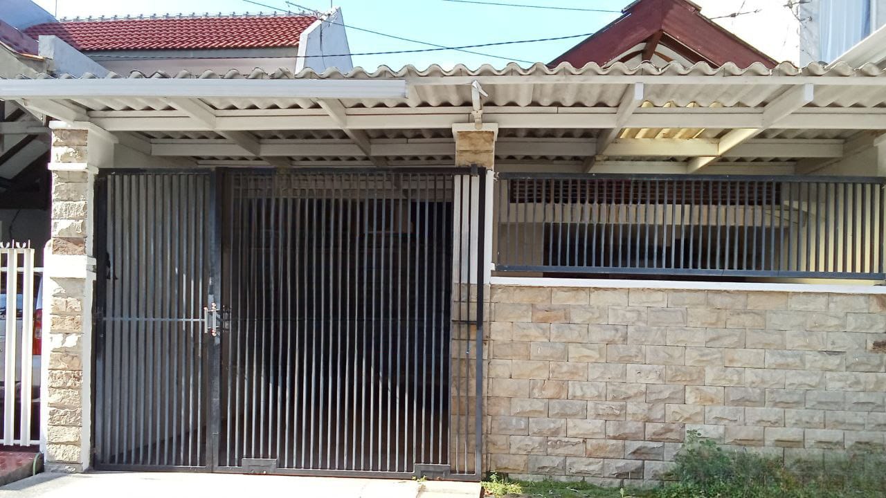 Dijual Cepat Rumah Lokasi Babatan Pantai Surabaya Timur - Image 1