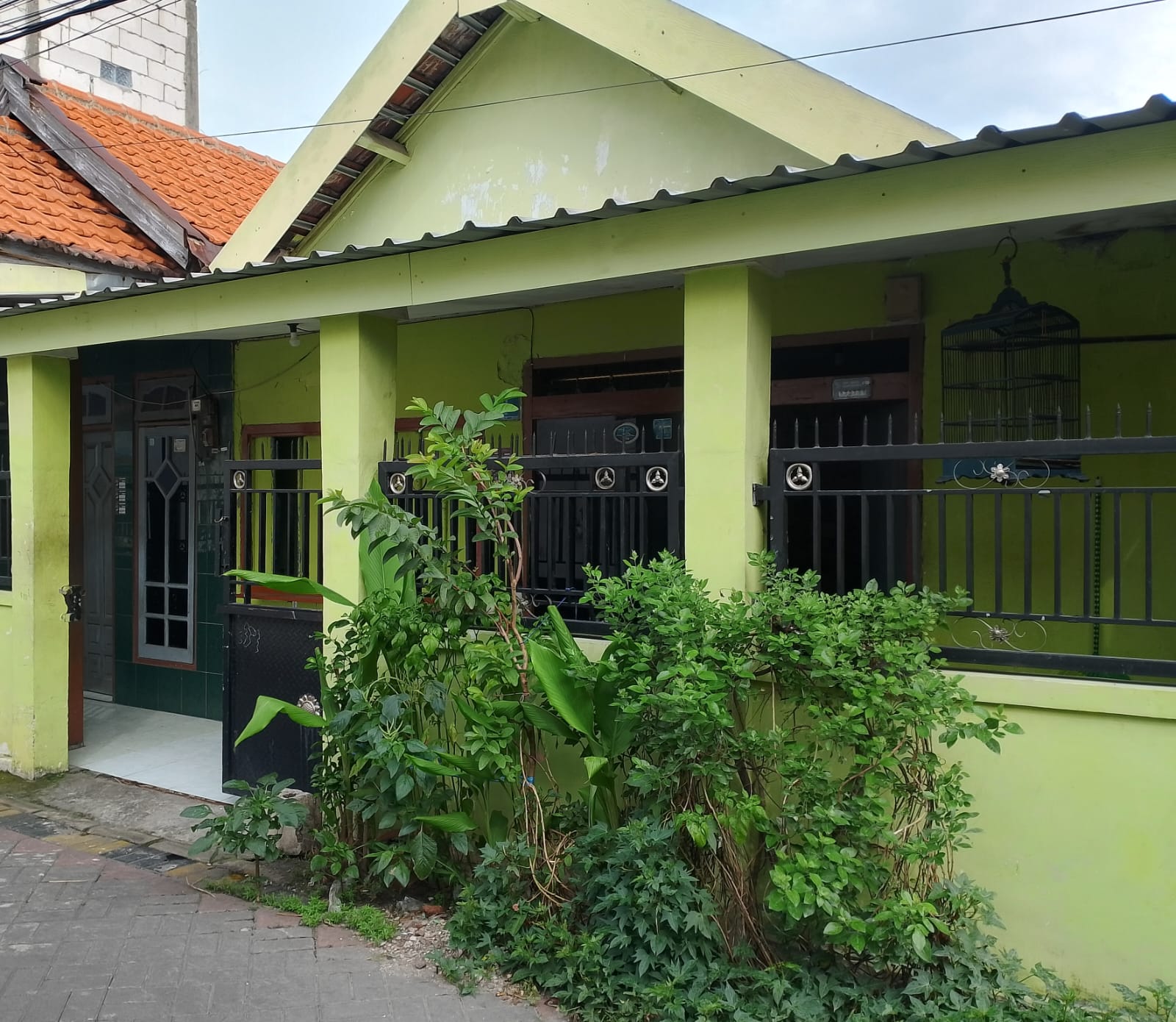 Dijual Rumah Murah di Bratang Gede Surabaya Timur - Image 1