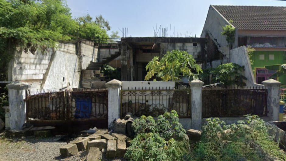 Dijual Tanah dan Bangunan di Gunung Anyar Mas Surabaya Timur Hangat dan Nyaman - Image 1