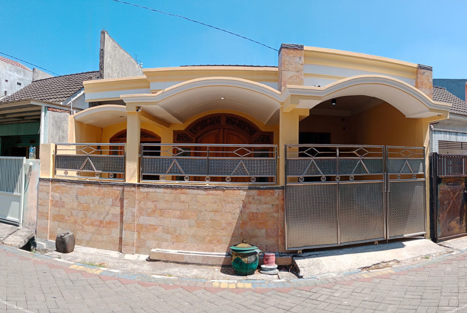 Dijual Rumah Strategis di Pondok Maritim Indah Surabaya Barat Harga Terbaik - Image 1