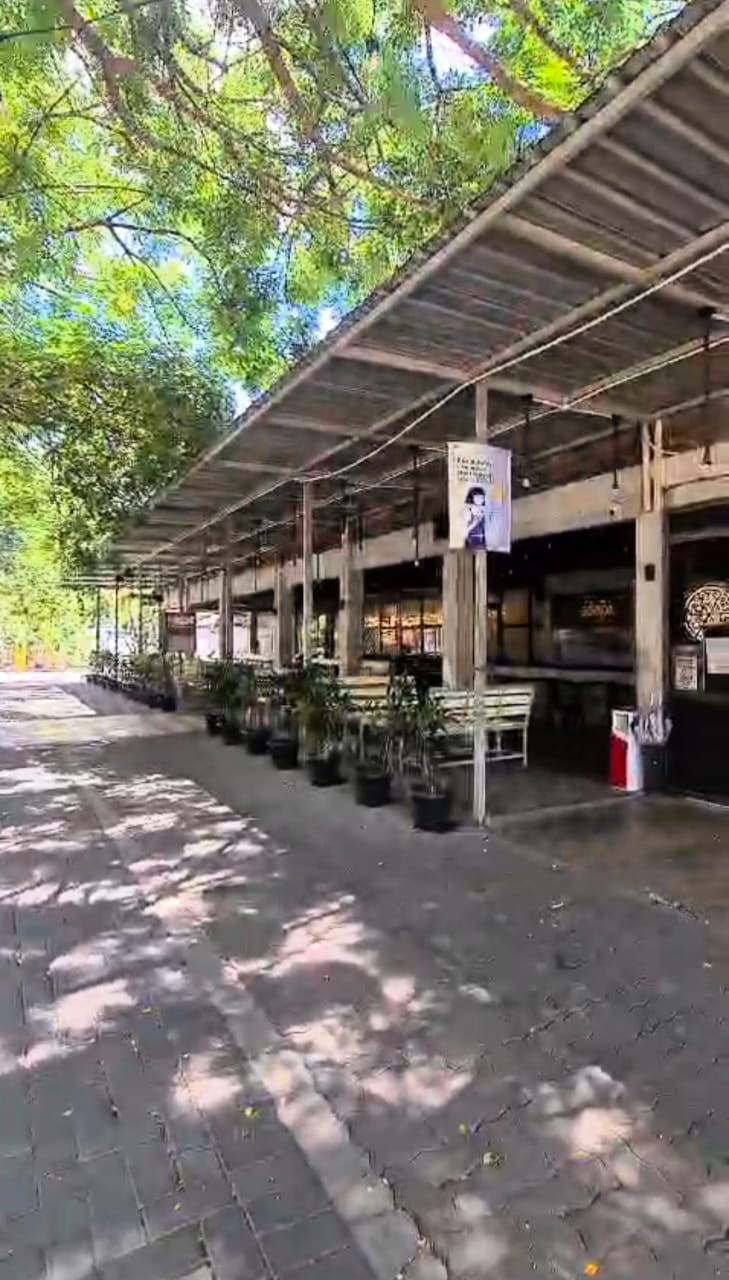 Disewakan Lahan Dan Bangunan Strategis Raya Kertajaya Surabaya - Thumbnail 2